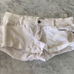 Abercrombie white short shorts